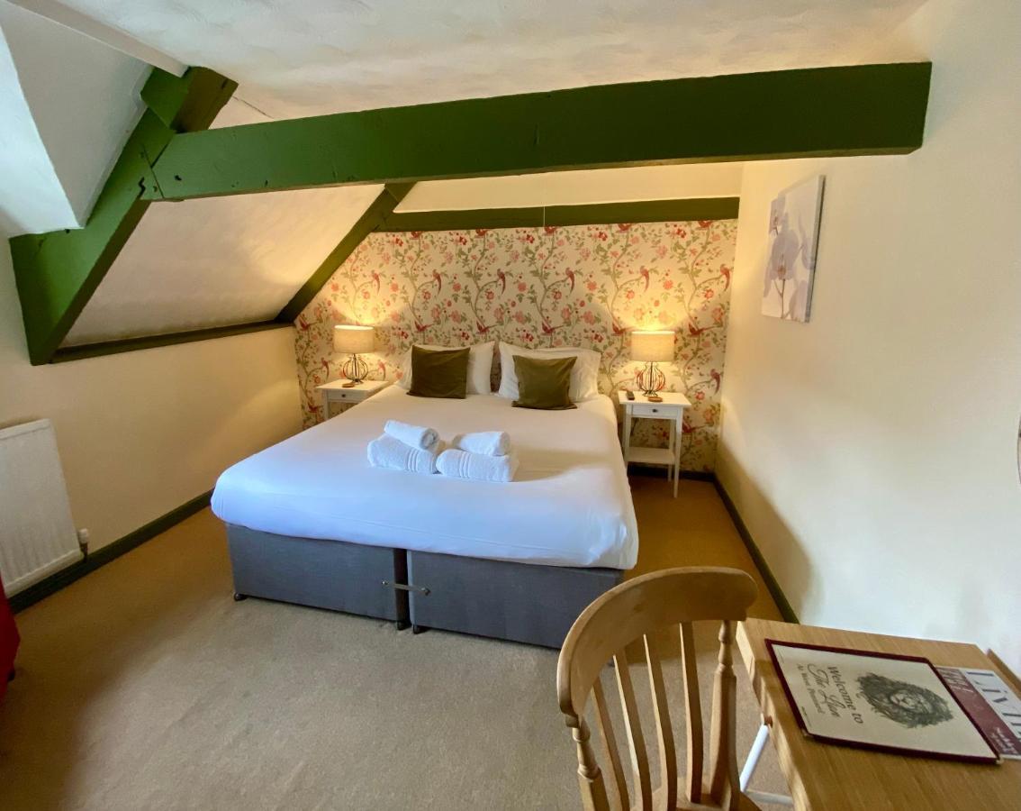 The Lion At West Pennard酒店 外观 照片 A room at the Old Mill